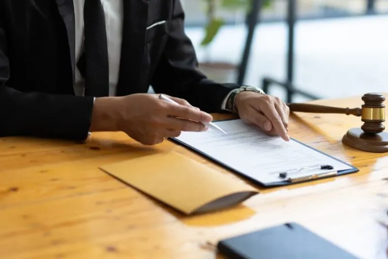 When to Hire a Personal Injury Lawyer